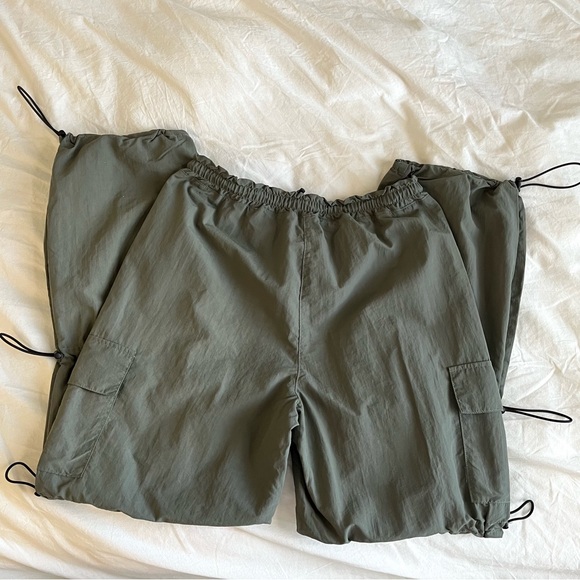 Zoe Green Cargo Pants Straight Leg Size Small - Picture 2 of 9